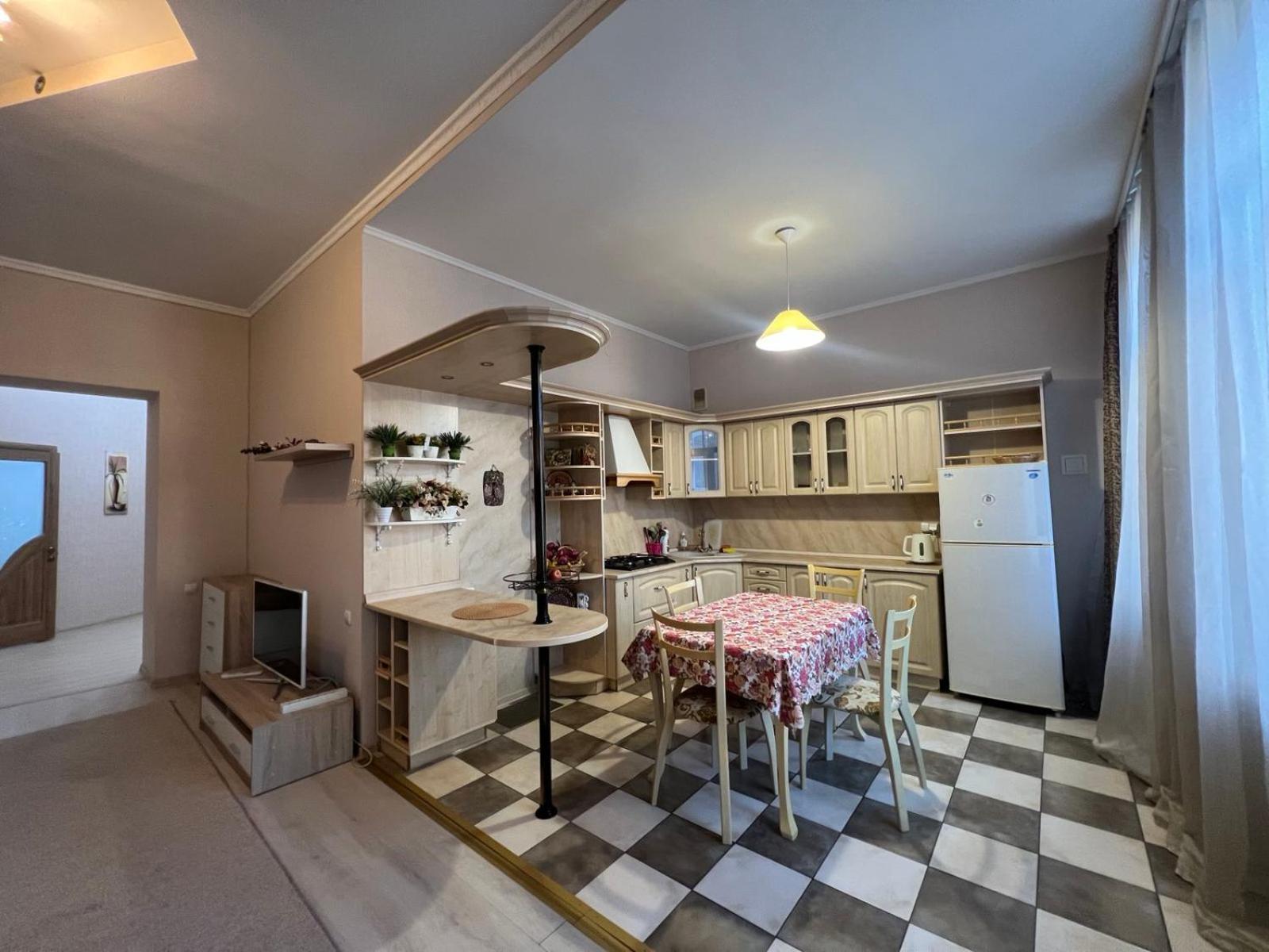 Apartment On Baseinaya Street 13 Kiev Buitenkant foto