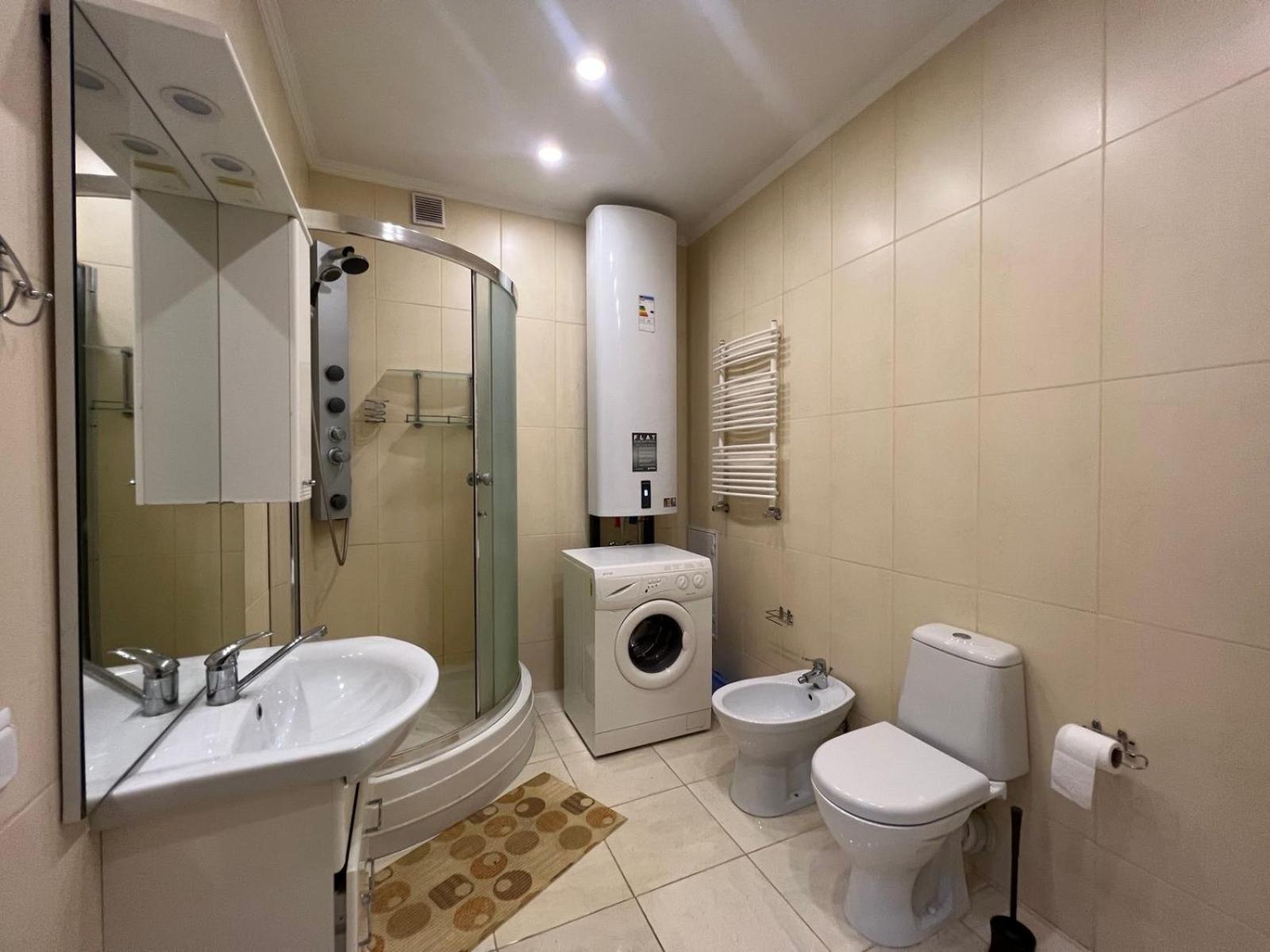 Apartment On Baseinaya Street 13 Kiev Buitenkant foto