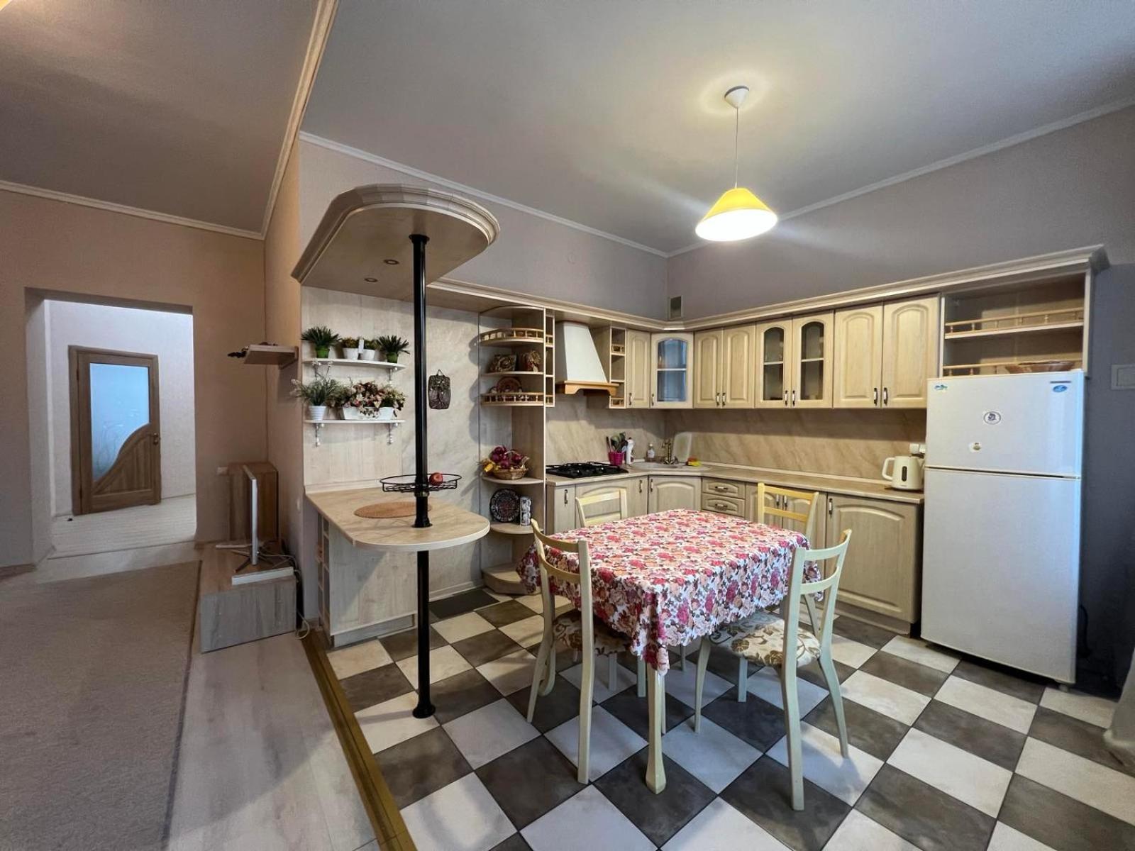 Apartment On Baseinaya Street 13 Kiev Buitenkant foto